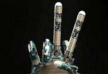 Cánh tay robot điều khiển bằng ý nghĩ Cánh tay robot điều khiển bằng ý nghĩ