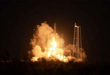 Tên lửa Mỹ nổ do bị bấm nút hủy Tên lửa Mỹ nổ do bị bấm nút hủy