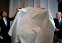 Phát hiện tác phẩm "mới" của Van Gogh