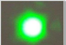 Lỗ đen tạo từ ánh sáng Lỗ đen tạo từ ánh sáng