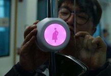 Nút bấm thông mình giúp phụ nữ mang thai có chỗ ngồi trên tàu xe