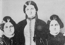 Thực hư chuyện những bé gái có khả năng nói chuyện với người chết Thực hư chuyện những bé gái có khả năng nói chuyện với người chết