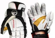 Găng tay thông minh "nhìn" hộ người mù