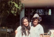 Kì lạ cô gái đến từ... Ai Cập cổ đại