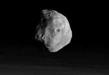 Những vết lõm "bí ẩn" trên bề mặt của Phobos ở Sao Hỏa