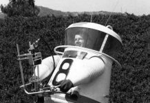 Trang phục đầu tiên cho nhà du hành Mặt Trăng