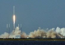 Tên lửa Falcon 9 đưa vệ tinh vào quỹ đạo, trở về Trái Đất an toàn