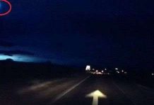 Cầu lửa rực sáng trời đêm Scotland Cầu lửa rực sáng trời đêm Scotland