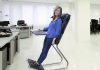 Chiếc ghế độc đáo giúp đứng làm việc