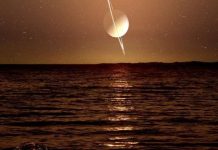 Sóng trên mặt trăng của sao Thổ chỉ cao... 1 centimet