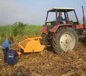 Chế tạo thành công máy băm lá mía