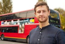 Xe buýt chạy bằng nhiên liệu cafe