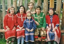 Kì cục bộ tộc có phong tục đổi vợ đổi chồng cho nhau để được may mắn