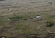 Hòn đảo tròn nghi là căn cứ của người ngoài hành tinh