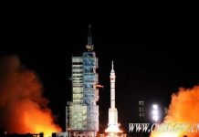 Tàu vũ trụ Thần Châu - 8 đã trở về đến Trái đất