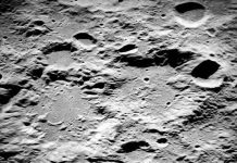 Phát hiện bạc trên mặt trăng Phát hiện bạc trên mặt trăng