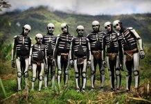 Nghi lễ vẽ xương trên cơ thể của bộ tộc Chimbu, Papua New Guinea