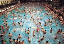 Bí kíp nhận biết nước bể bơi có chứa độc tố