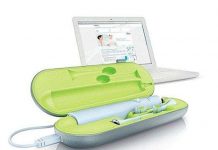 Bàn chải đánh răng tự động sạc pin từ laptop