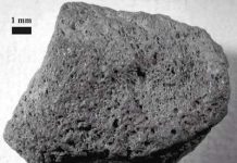 Kim cương đen tới từ vũ trụ?