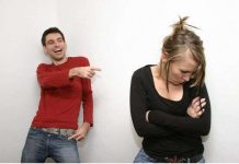 Lý giải vì sao con người thích nhìn người khác thất bại