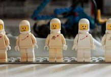 Sẽ có nghề hướng dẫn viên không gian vào năm 2025