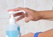 Vòng đeo tay giúp phát hiện tay bẩn