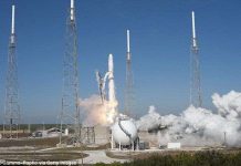 Hoãn chuyến tàu vũ trụ lịch sử