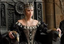 Nữ hoàng xinh đẹp đầy quỷ kế, lấy mạng vua như bỡn