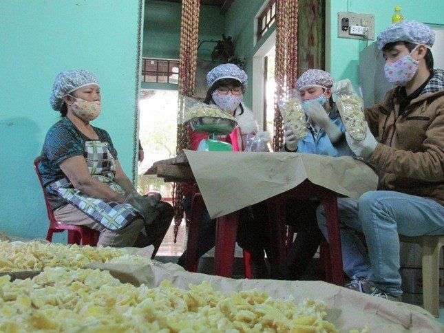 Thăm những làng nghề làm mứt Tết truyền thống nổi tiếng Việt Nam