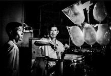 Kẹo bông đã trở nên phổ biến bởi một nha sĩ như thế nào?