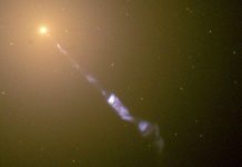 Chùm năng lượng kỳ lạ di chuyển nhanh hơn vận tốc ánh sáng