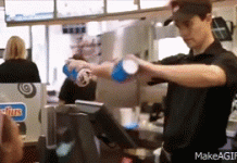 Câu chuyện đằng sau món kem "lộn ngược" Blizzard nổi tiếng