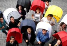 Kỳ lạ chiếc ô che mưa chịu được gió cấp 7