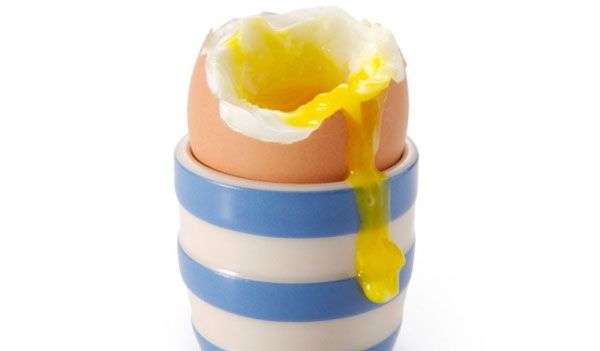 Tìm ra cách biến trứng luộc thành trứng sống thật dễ dàng