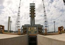 Tên lửa Soyuz–ST–A Nga phóng vệ tinh Pleiades từ sân bay Pháp