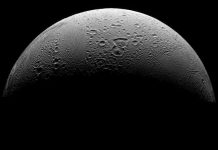 Tổng quan về mặt trăng Enceladus của sao Thổ
