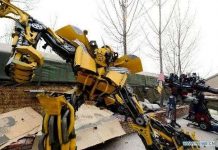 Chế tạo robot từ phế liệu