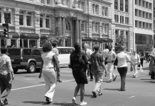 "Nhận dạng" khách bộ hành nhờ sóng không dây