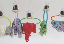 Móc biết tự làm sạch quần áo