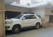 Cải tiến thành công bánh xe, có thể giúp ô tô đi ngang