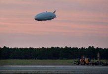 Lộ ảnh "tàu bay" kỳ quái của Mỹ