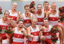 Lý do bất ngờ sau hành động cắn huy chương của các VĐV Olympic