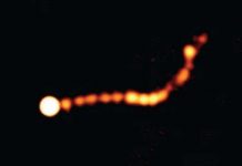 Luồng phản lực siêu thanh liên ngân hà