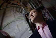 Chúng ta có thể sống bất tử trong vòng 30 năm tới bằng cách upload bộ não vào robot