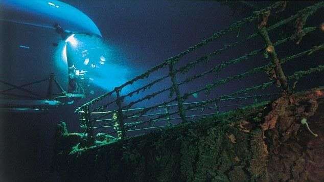 Lần đầu tiên trong đời mọi người có cơ hội ngắm tàu Titannic dưới lòng đại dương