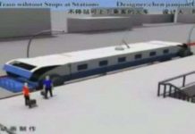 Đoàn tàu độc đáo đón, trả khách không cần dừng