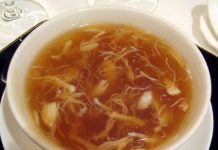 Sự thật đau lòng đằng sau món súp vi cá mập