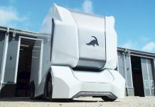 Xe tải đầu kéo được trang bị công nghệ tự động lái, không có chỗ cho con người Xe tải đầu kéo được trang bị công nghệ tự động lái, không có chỗ cho con người