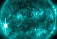 Bão lớn bùng phát trên mặt trời